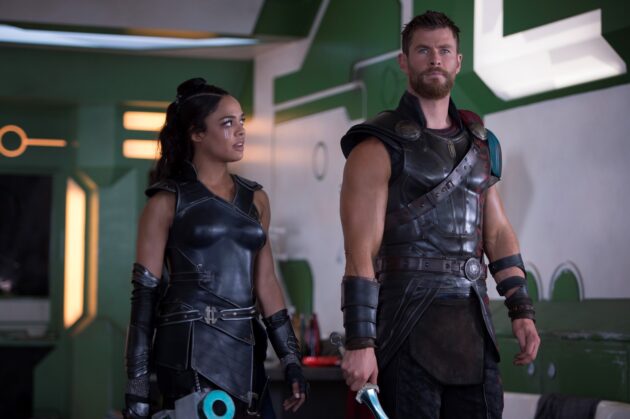 Photo Chris Hemsworth, Tessa Thompson