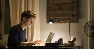 Un homme idéal : Photo Pierre Niney