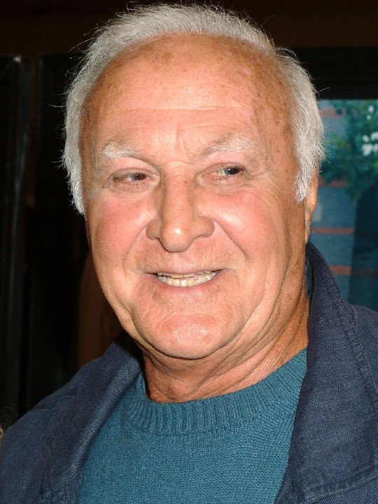 Robert Loggia : Photo officielle