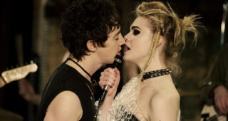 How to Talk to Girls at Parties : Photo Alex Sharp, Elle Fanning