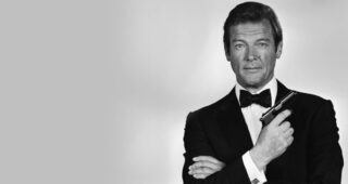 Roger Moore (I) : James Bond