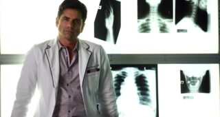 Scream Queens : Photo John Stamos