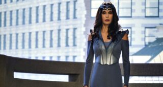 Supergirl saison 2 : Photo Teri Hatcher
