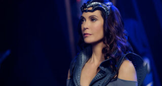 Supergirl saison 2 : Photo Teri Hatcher