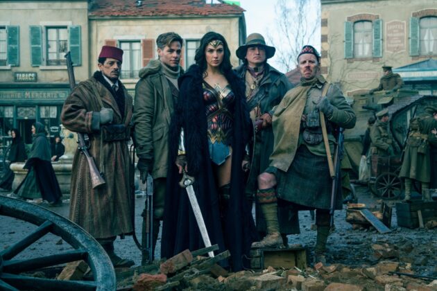 Photo Gal Gadot, Chris Pine, Saig Taghmaoui
