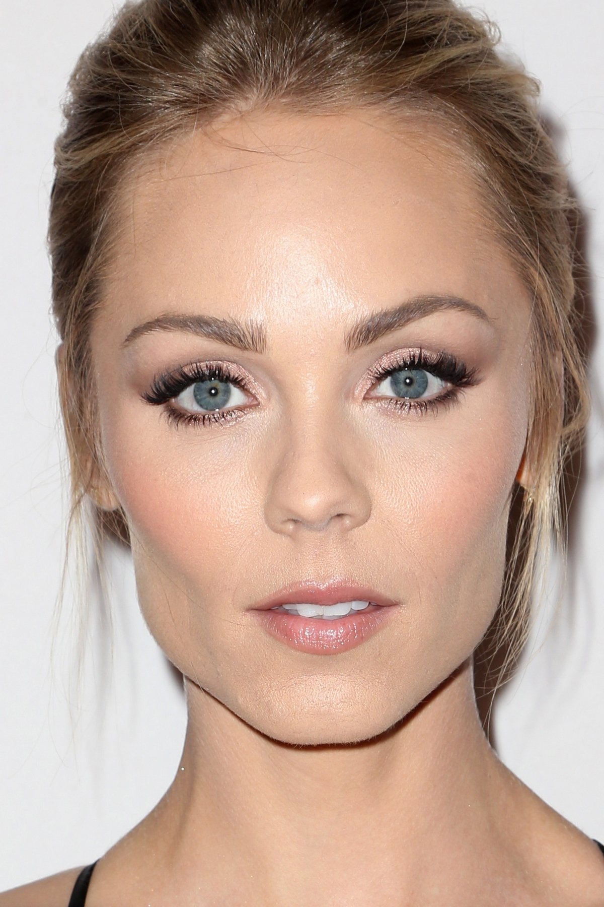Laura Vandervoort : Photo officielle