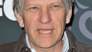 Andrew Steele : Photo officielle