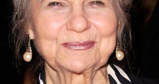 Lynn Cohen : Photo officielle