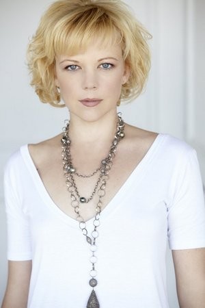 Emily Bergl : Photo officielle