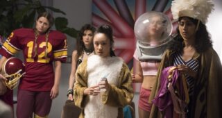GLOW : Photo Jackie Tohn, Kate Nash, Ellen Wong, Sunita Mani