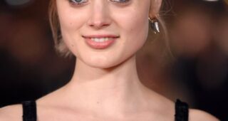 Bella Heathcote : Photo officielle