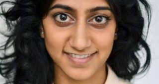 Sunita Mani : Photo officielle