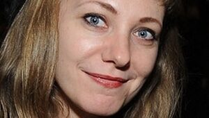 Emily V. Gordon : Photo officielle