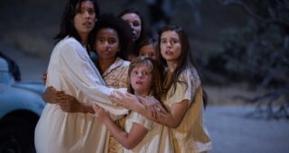 Annabelle : La Création du Mal : Photo Stéphanie Sigman, Lulu Wilson