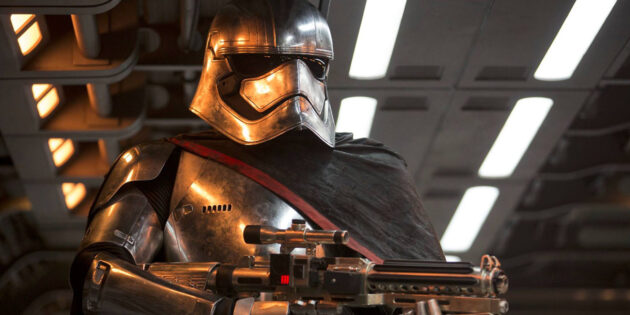 Photo Captain Phasma