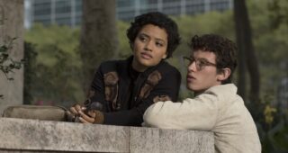 The Only Living Boy in New York : Photo Kiersey Clemons, Callum Turner