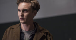 Twin Peaks saison 3 : Photo Eamon Farren