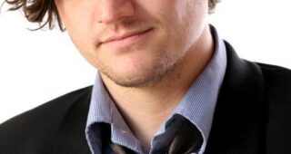 Matt Jones (LXIV) : Photo officielle