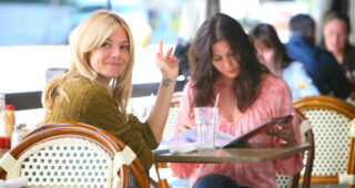 Yellow : Photo Sienna Miller