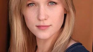 Jessy Schram : Photo officielle
