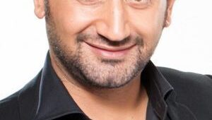 Cyril Hanouna : Photo officielle
