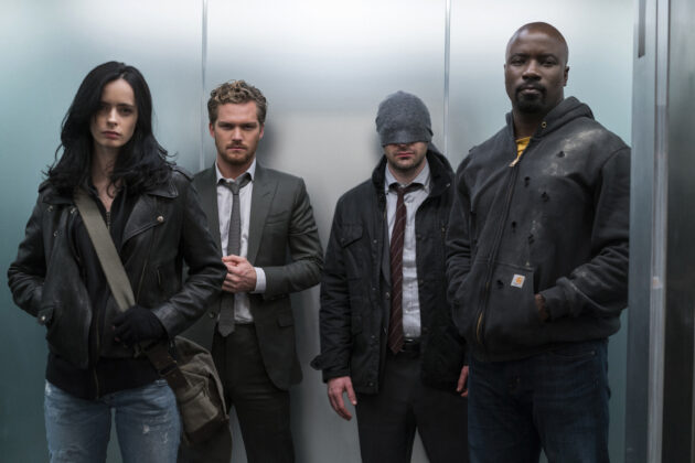 Photo Finn Jones, Krysten Ritter, Charlie Cox, Mike Colter, The Defenders saison 1