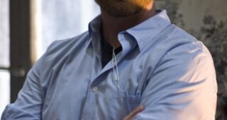 John Erick Dowdle : Photo officielle