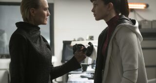 Blade Runner 2049 : Photo Robin Wright, Sylvia Hoeks