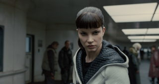 Blade Runner 2049 : Photo Sylvia Hoeks