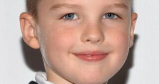 Iain Armitage : Photo officielle