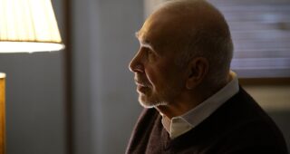 The Americans : Photo Frank Langella