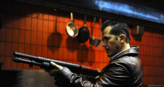 Desert Gun : Photo John Leguizamo