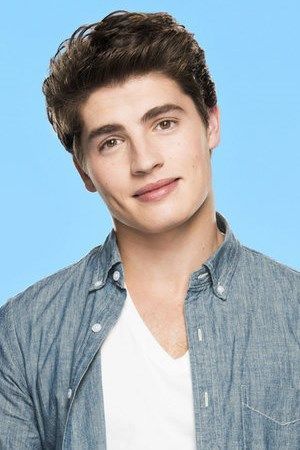 Gregg Sulkin : Photo officielle