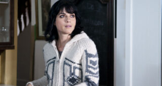 Replicas : Photo Selma Blair
