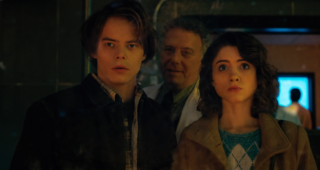 Stranger Things saison 2 : Photo Charlie Heaton, Natalia Dyer