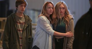 The Gifted : Photo Amy Acker, Natalie Alyn Lind, The Gifted saison 1, Percy Hynes White