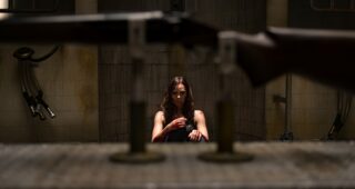Jigsaw : Photo Laura Vandervoort