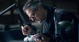 Justice League : Photo Jeremy Irons