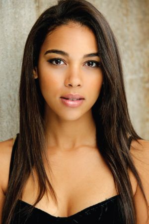 Alexandra Shipp : Photo officielle