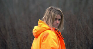 Cold comes the night : Photo , Alice Eve