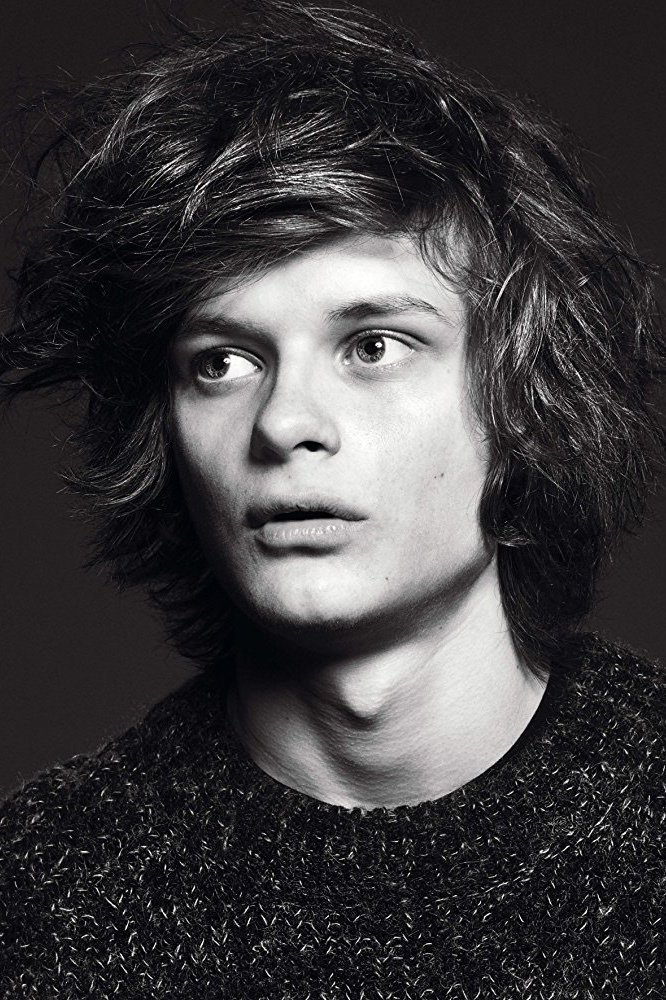 Charlie Tahan : Photo officielle