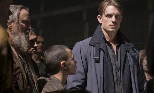 Altered Carbon : Photo Joel Kinnaman