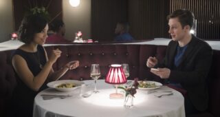Black Mirror saison 4 : Photo Georgina Campbell, Joe Cole