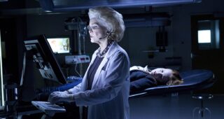 Coma : Photo Ellen Burstyn