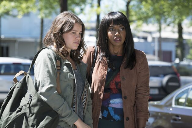 Photo Jerrika Hinton, Sosie Bacon
