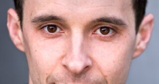 Tom Vaughan-Lawlor : Photo officielle