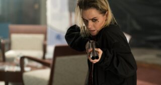 The Vault : Photo Taryn Manning