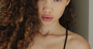 Ashley Moore : Photo officielle