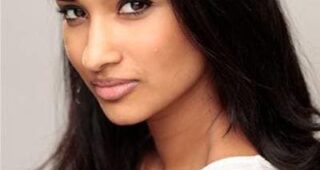 Varada Sethu : Photo officielle