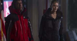 Hurricane : Photo Maggie Grace, Toby Kebbell